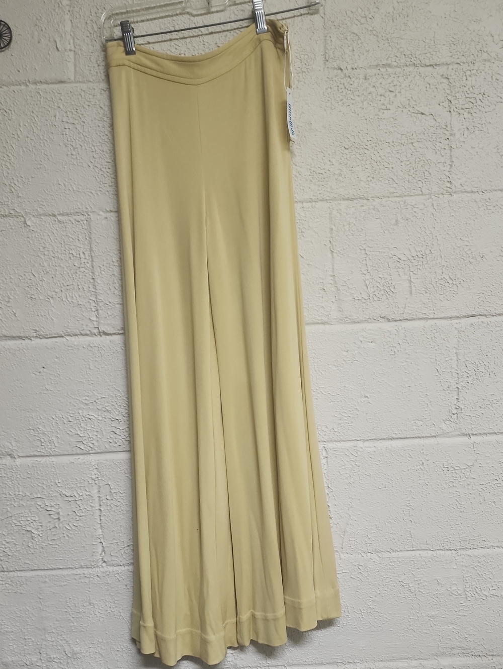 Flowing Maxi Pant in Light Yellow
